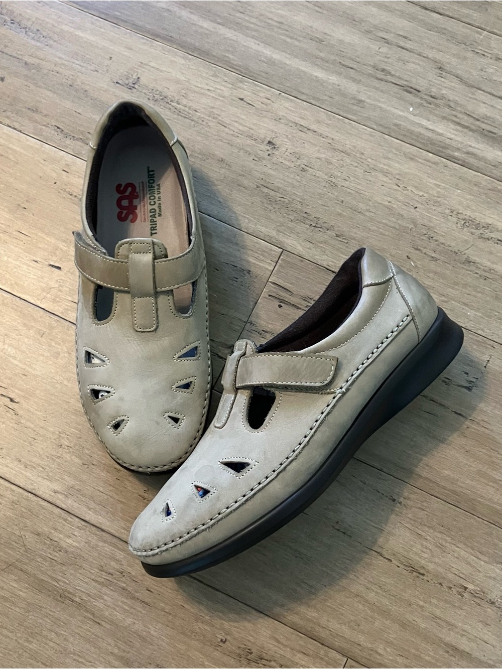 SAS leather taupe strappy  women’s loafers . Size 10
